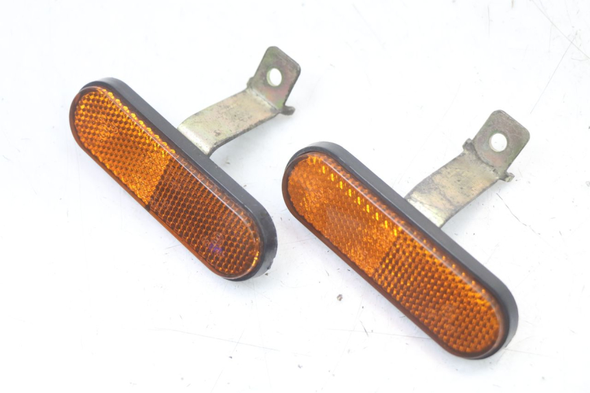 photo de TAMPA LATERAL DO CHASSI KYMCO SUPER 8 125 (2008 - 2015) - Detalhe da peça