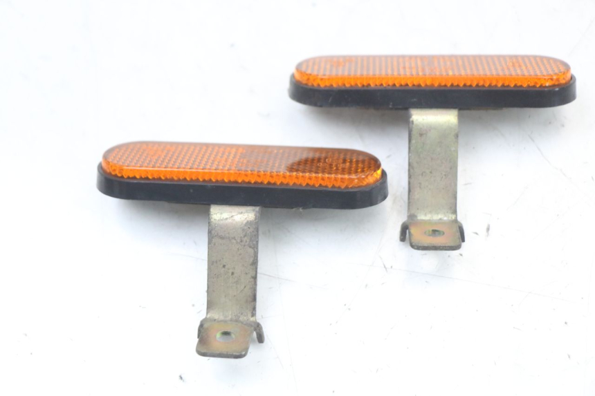 photo de TAMPA LATERAL DO CHASSI KYMCO SUPER 8 125 (2008 - 2015) - Zoom do estado de desgaste