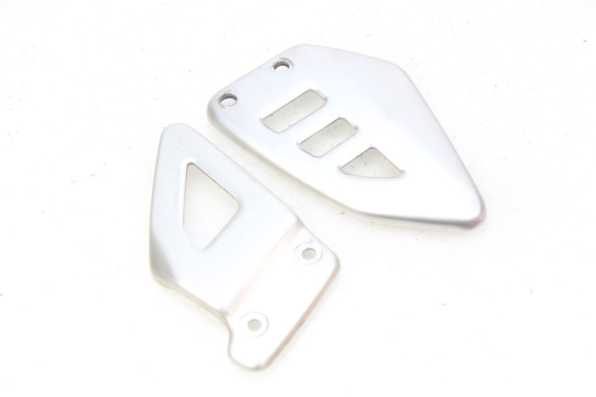 photo de TAMPA LATERAL DO CHASSI SUZUKI SV N 650 (1999 - 2002) - Vista principal