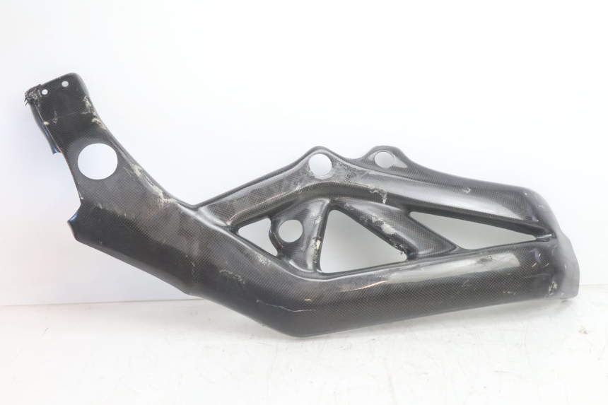 photo de TAMPA LATERAL DO CHASSI SUZUKI SV S 650 (2003 - 2009) - Pontos de fixação