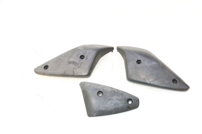 photo de TAMPA LATERAL DO CHASSI PEUGEOT TKR TREKKER FURIOUS 50 (2005 - 2014) - Outro ângulo de visão