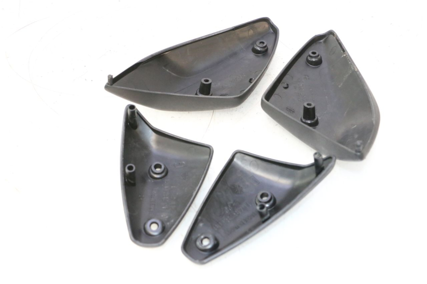 photo de TAMPA LATERAL DO CHASSI PEUGEOT TREKKER 50 (1995 - 2004) - Detalhe da peça
