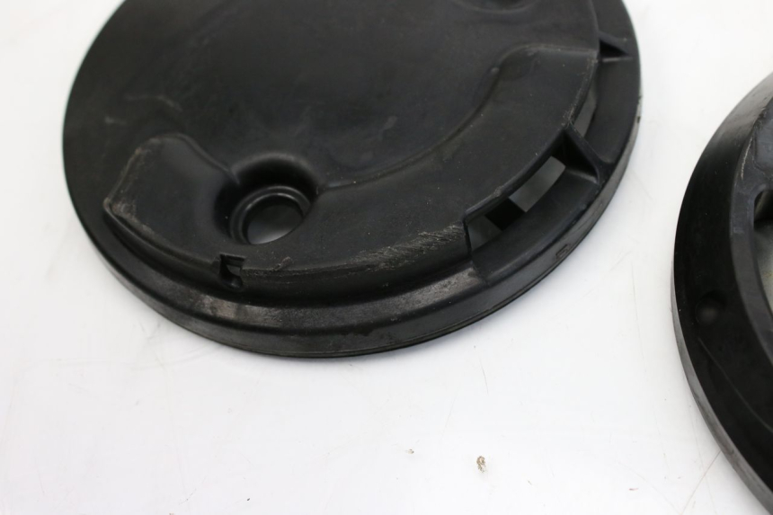 photo de TAMPA LATERAL DO CHASSI YAMAHA XP T-MAX TMAX ABS 530 (2012 - 2015) - Zoom do estado de desgaste