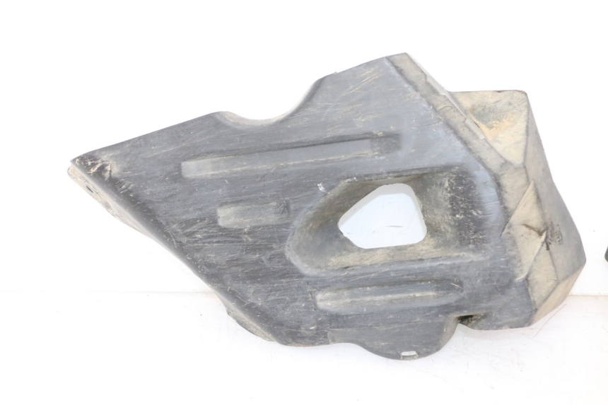 photo de TAMPA LATERAL DO CHASSI YAMAHA YFM GRIZZLY 550 (2008 - 2015) - Estado da superfície