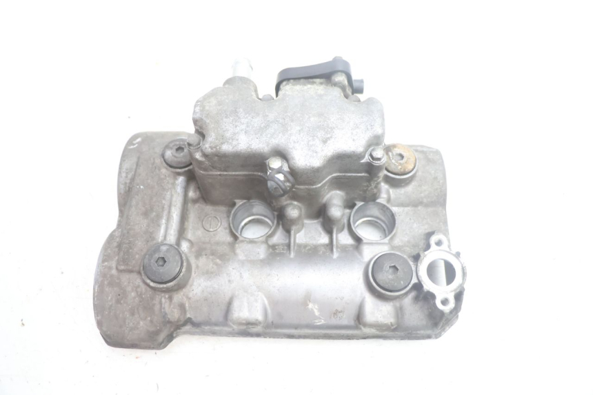 photo de TAMPA DE VÁLVULA SUZUKI BURGMAN EXECUTIVE ABS 650 (2006 - 2012) - Detalhe da peça