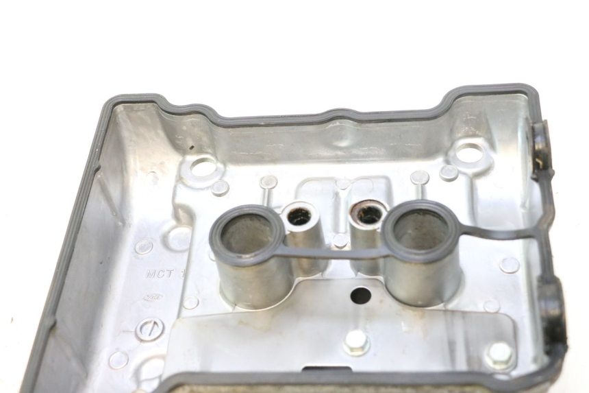 photo de TAMPA DE BALANCINS HONDA FJS SILVER WING SILVERWING 400 (2005 - 2008) - Zoom do estado de desgaste