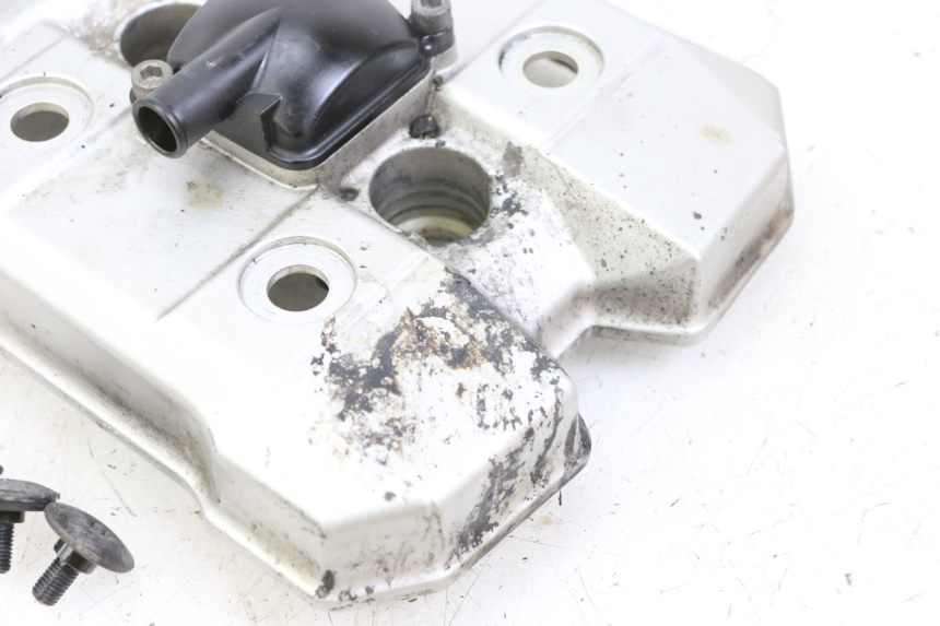 photo de TAMPA DE VÁLVULA SUZUKI GSX F GSXF 650 (2007 - 2015) - Estado da superfície