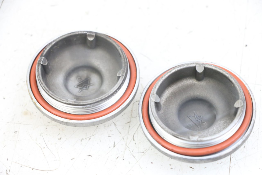 photo de TAMPA DE BALANCINS YAMAHA YP MAJESTY 125 (2002 - 2006) - Detalhe da peça