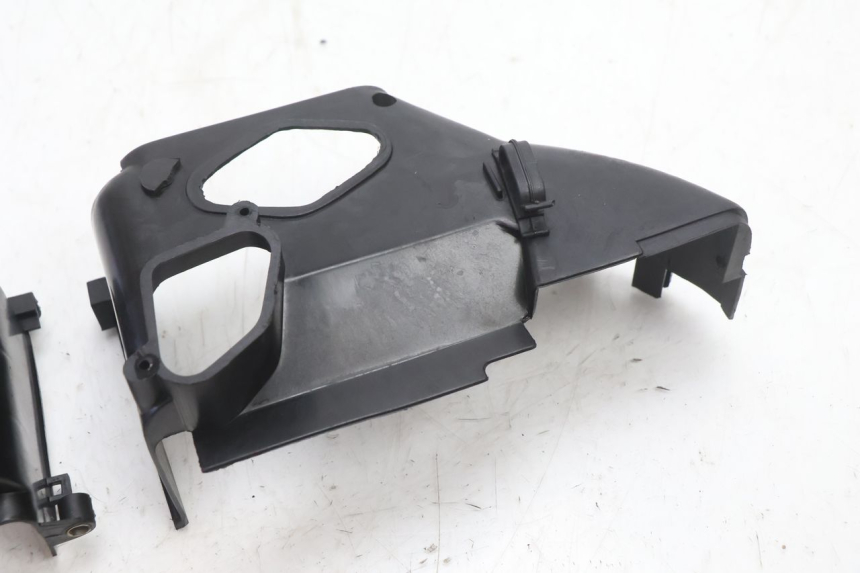 photo de TAMPA DO CILINDRO KYMCO AGILITY 4T 50 (2005 - 2018) - Pontos de fixação