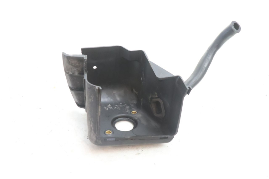 photo de TAMPA DO CILINDRO PIAGGIO FLY 2T 50 (2004 - 2017) - Pontos de fixação