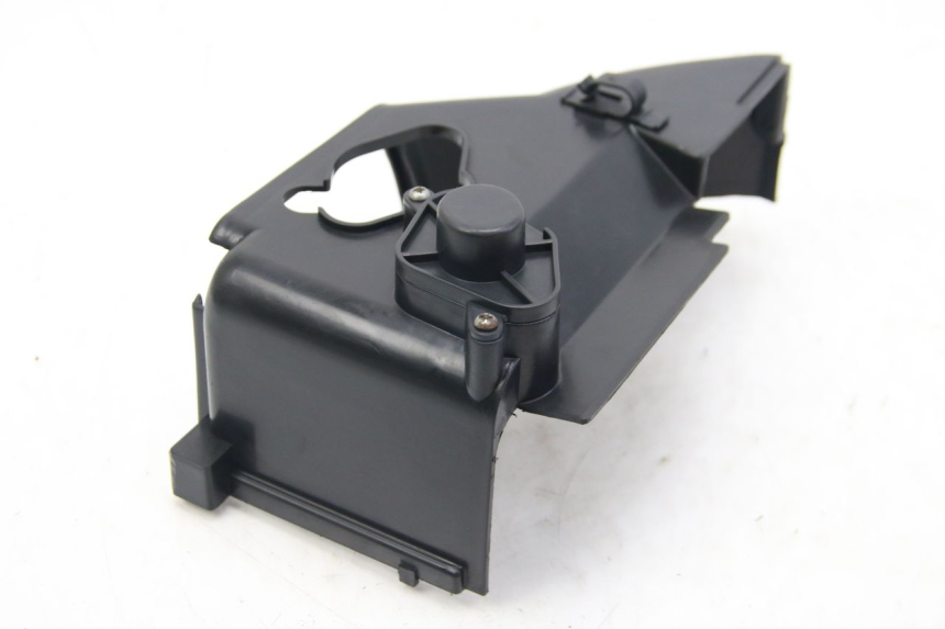 photo de TAMPA DO CILINDRO PEUGEOT KISBEE 4T 50 (2018 - 2022) - Pontos de fixação