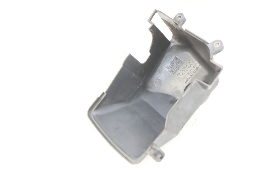 photo de TAMPA DO CILINDRO PEUGEOT LUDIX 50 (2008 - 2017) - Detalhe da peça