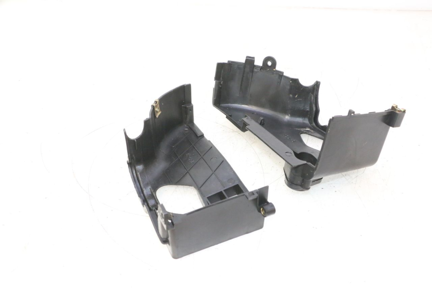 photo de TAMPA DO CILINDRO JM MOTORS SANTANA 50 (2014 - 2023) - Pontos de fixação