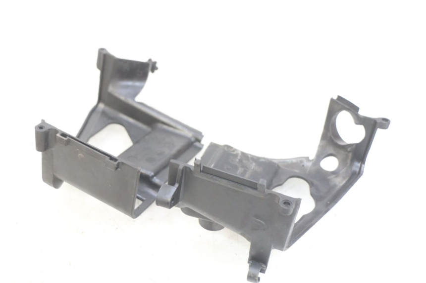 photo de TAMPA DO CILINDRO APRILIA SCARABEO 100 (2003 - 2012) - Detalhe da peça
