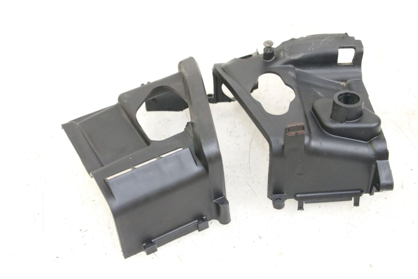 photo de TAMPA DO CILINDRO APRILIA SCARABEO 100 (2003 - 2012) - Detalhe da peça