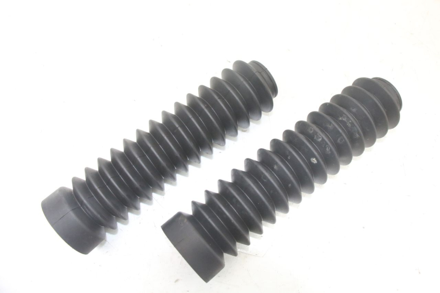 photo de TAMPA DO GARFO KYMCO STRYKER OFF ROAD 125 (1999 - 2005) - Detalhe da peça