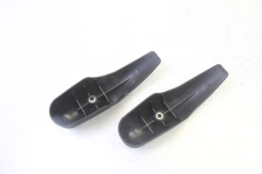 photo de TAMPA DE GARFO PIAGGIO MP3 LT 300 (2010 - 2016) - Zoom do estado de desgaste