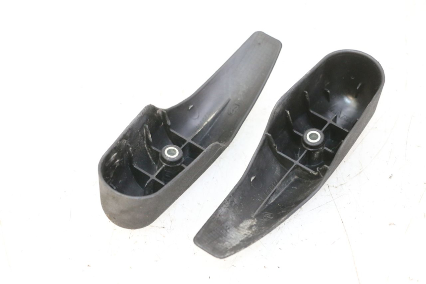 photo de TAMPA DE GARFO PIAGGIO MP3 500 (2011 - 2015) - Zoom do estado de desgaste