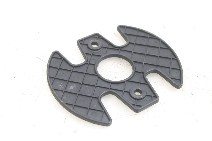 photo de TAMPA DO GARFO PEUGEOT SPEEDFIGHT 4 4T 50 (2015 - 2020) - Detalhe da peça