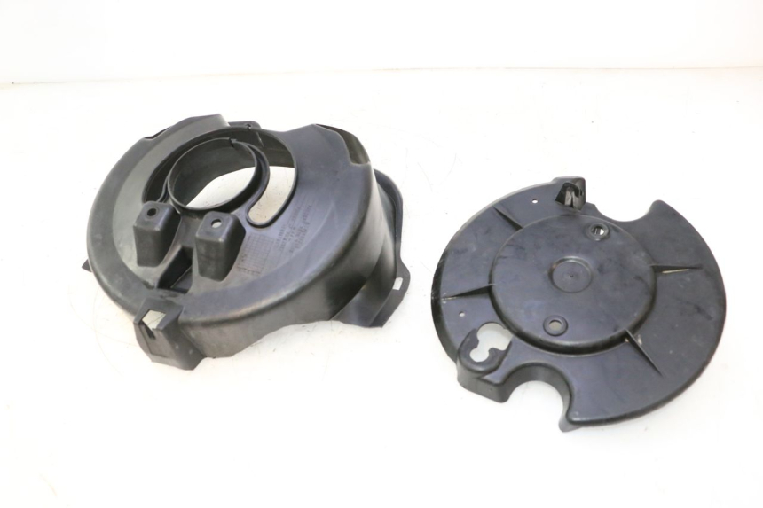 photo de TAMPA DE GARFO PEUGEOT TREKKER 50 (1995 - 2004) - Outro ângulo de visão