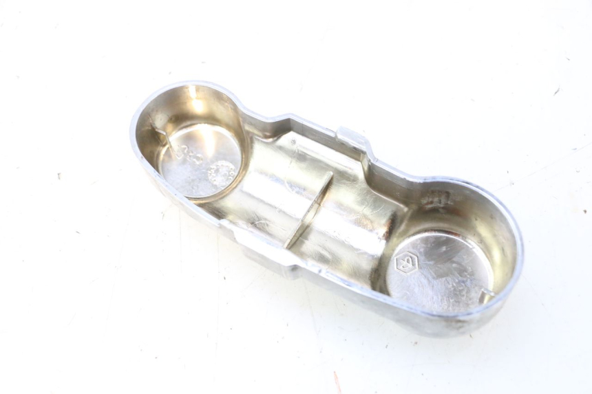 photo de TAMPA DE GARFO PIAGGIO VESPA PK FL 2T 50 (1990 - 1996) - Detalhe da peça