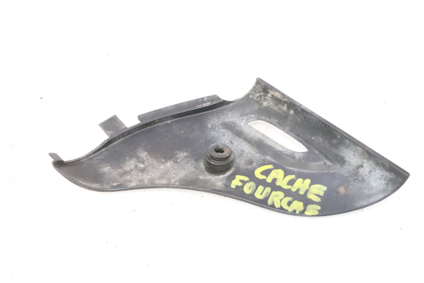 photo de TAMPA DE GARFO PIAGGIO VESPA PRIMAVERA 2T 50 (2013 - 2018) - Detalhe da peça