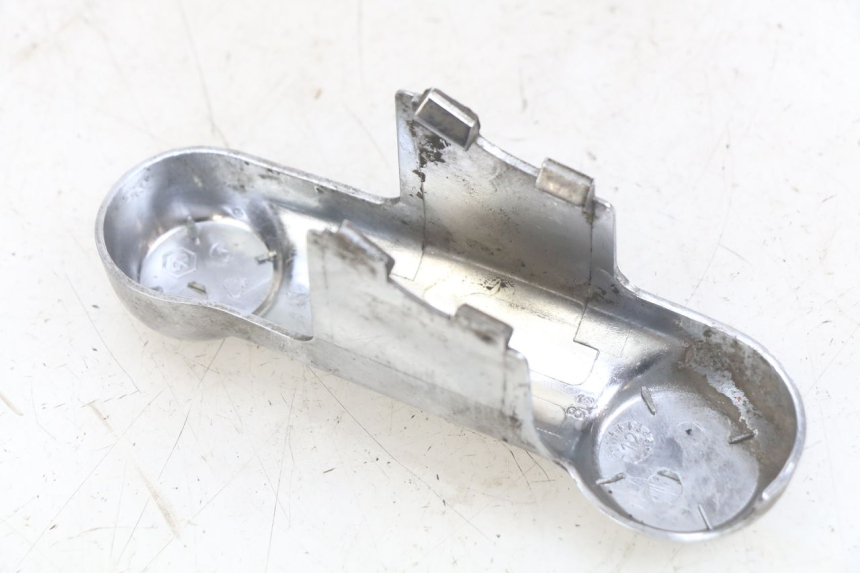 photo de TAMPA DE GARFO PIAGGIO VESPA S 2T 50 (2007 - 2014) - Pontos de fixação