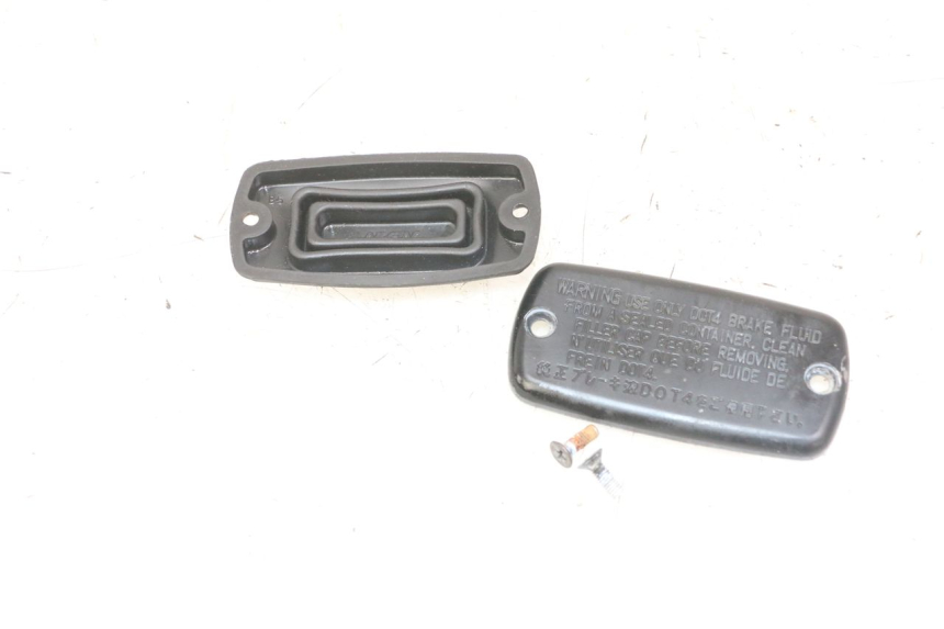 photo de TAMPA DO CILINDRO MESTRE HONDA CBF 500 (2004 - 2007) - Ampliação técnica