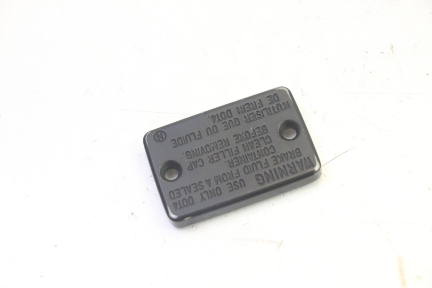 photo de TAMPA DO CILINDRO MESTRE HONDA FES S-WING SWING ABS 125 (2007 - 2015) - Detalhe da peça