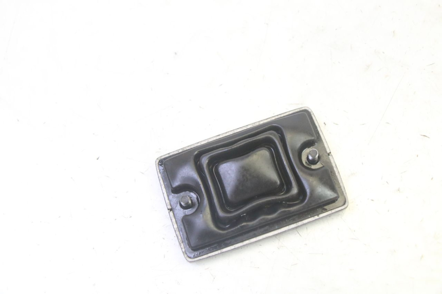 photo de TAMPA DO CILINDRO MESTRE YAMAHA TDM ABS 900 (2002 - 2014) - Zoom do estado de desgaste