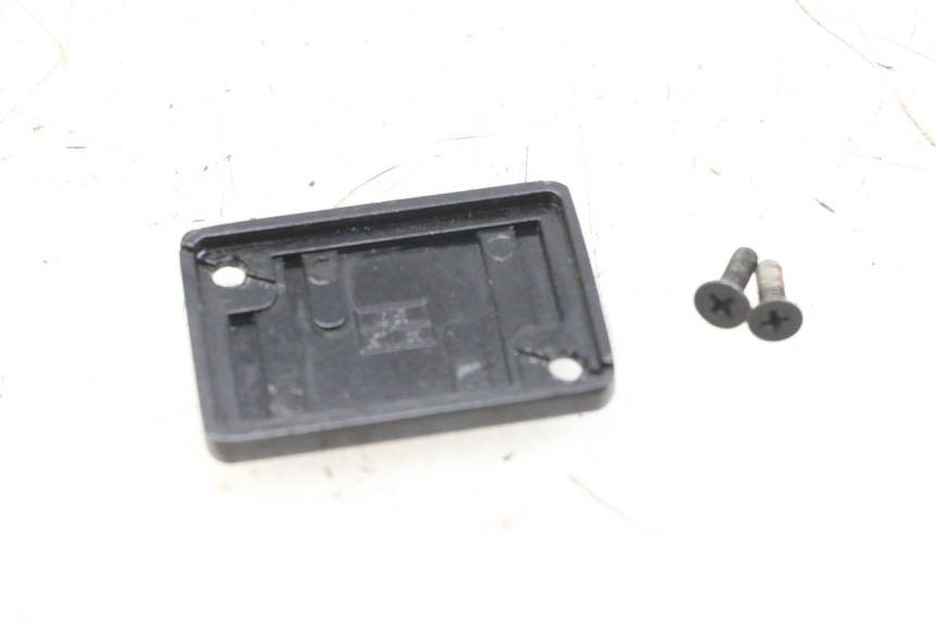 photo de TAMPA DO CILINDRO MESTRE PEUGEOT V-CLIC VCLIC 50 (2007 - 2013) - Detalhe da peça