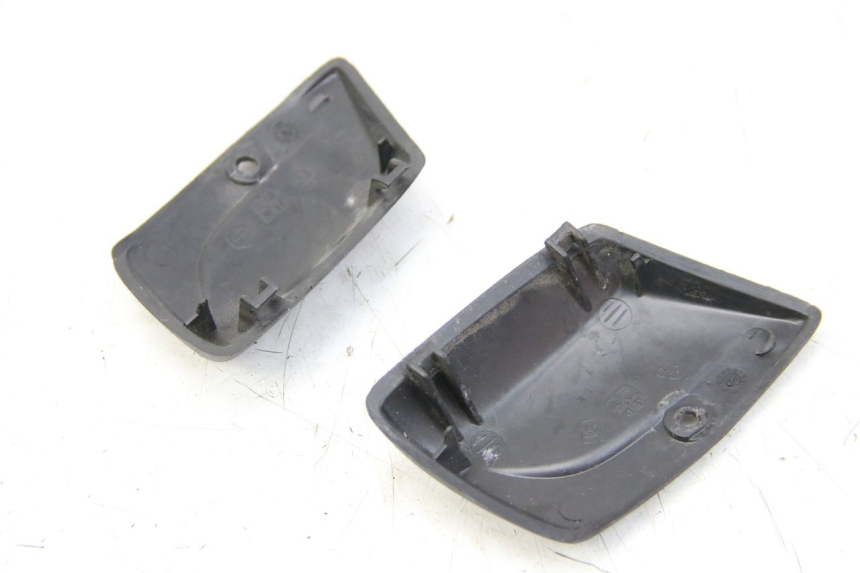 photo de TAMPA DO CILINDRO MESTRE PIAGGIO XEVO - X EVO 125 (2007 - 2017) - Detalhe da peça