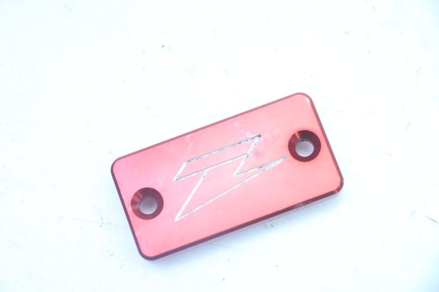 photo de TAMPA DO CILINDRO MESTRE YAMAHA YZ 125 (1998 - 2005) - Detalhe da peça