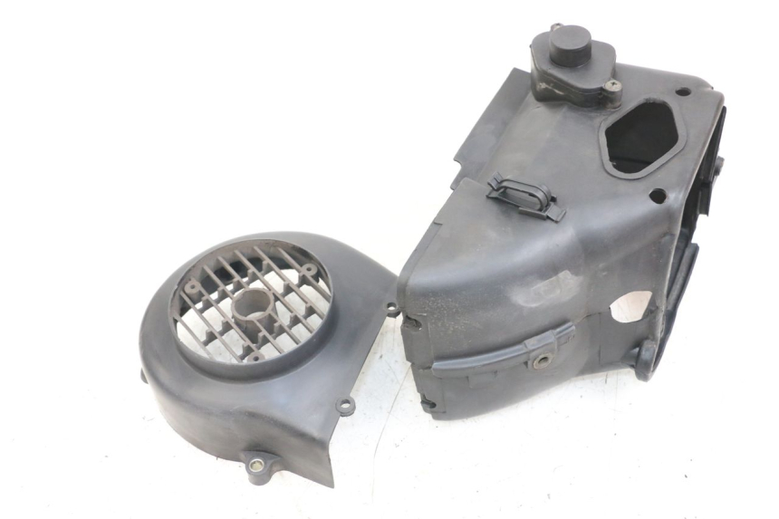 photo de TAMPA DO MOTOR KYMCO AGILITY 4T 50 (2005 - 2018) - Detalhe da peça