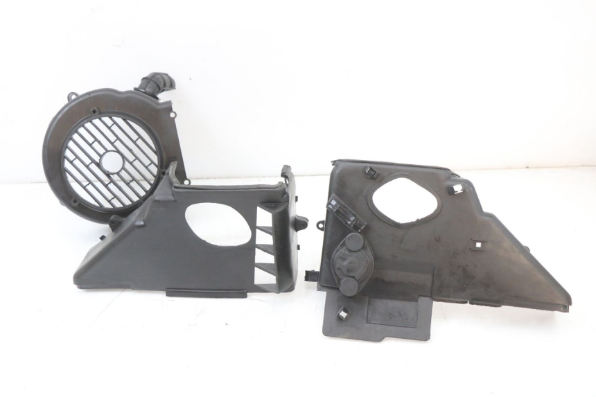photo de TAMPA DO MOTOR JONWAY AZTRAL 125 (2008 - 2017) - Pontos de fixação