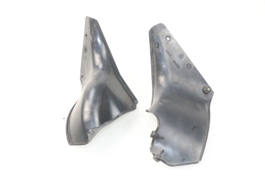photo de TAMPA DO MOTOR MV AGUSTA BRUTALE R WALLY 910 (2008 - 2008) - Zoom do estado de desgaste