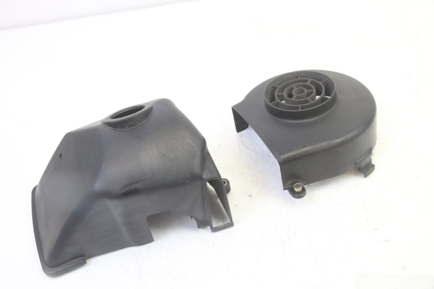 photo de TAMPA DO MOTOR PEUGEOT CITYSTAR 50 (2013 - 2017) - Detalhe da peça