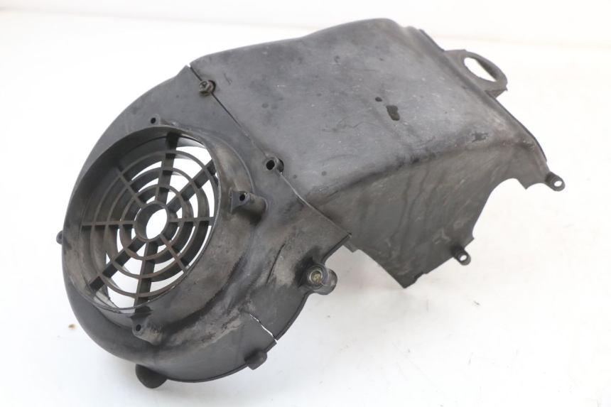 photo de TAMPA DO MOTOR LONGJIA EASY MAX 125 (2020 - 2024) - Pontos de fixação