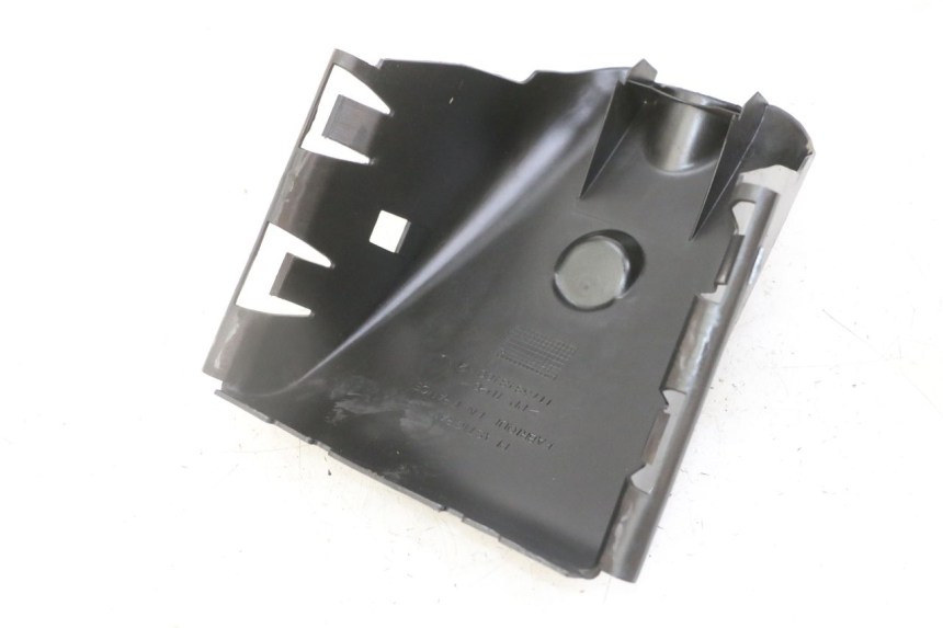 photo de TAMPA DO MOTOR PEUGEOT ELYSEO 125 (1999 - 2004) - Ampliação técnica