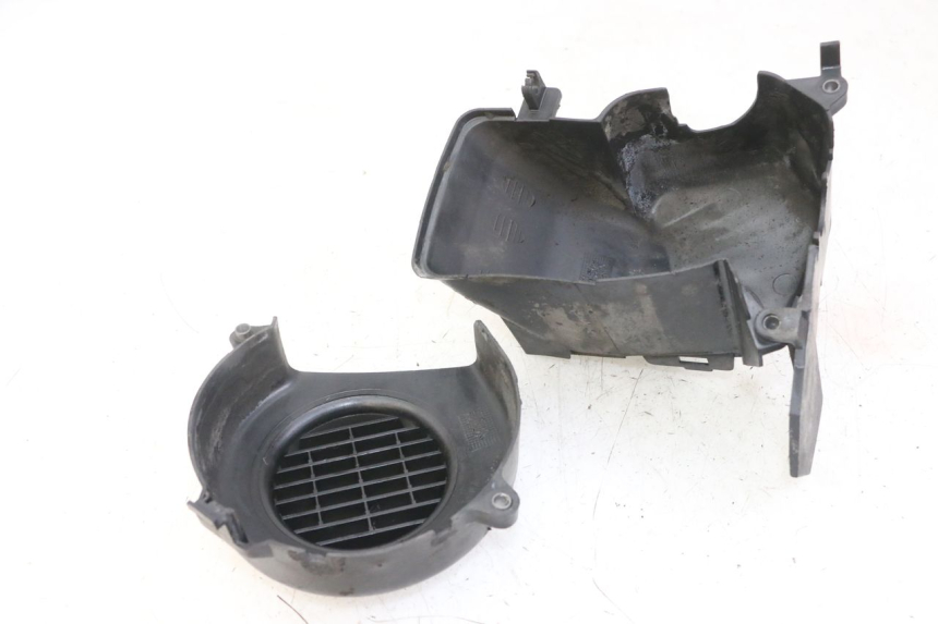 photo de TAMPA DO MOTOR PEUGEOT ELYSTAR 50 (2002 - 2014) - Outro ângulo de visão