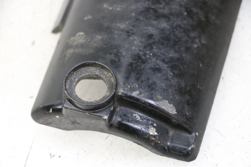 photo de TAMPA DO MOTOR KAWASAKI ZR7 ZR-7 S 750 (1999 - 2004) - Detalhe da peça