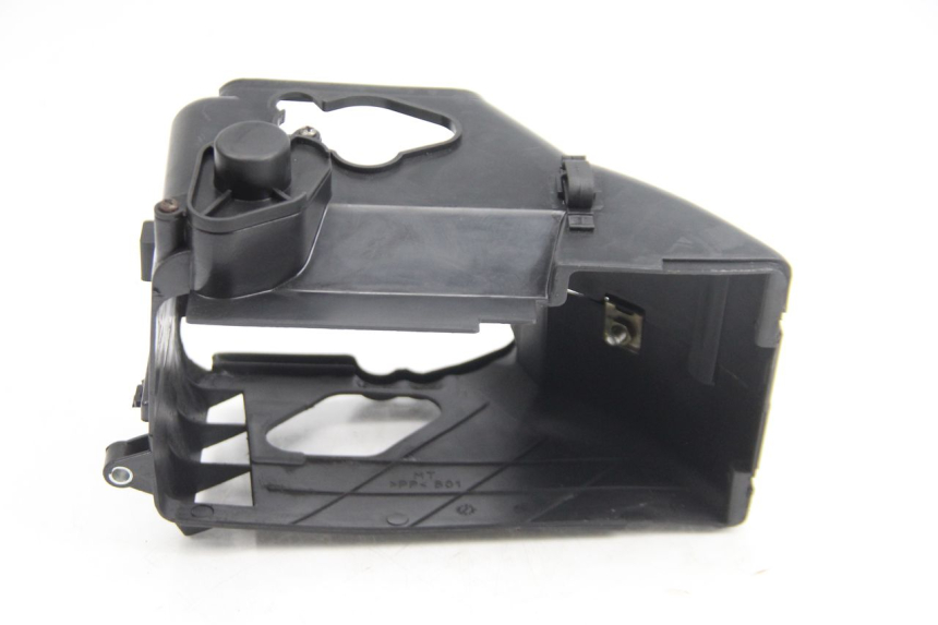 photo de TAMPA DO MOTOR PEUGEOT KISBEE 4T 50 (2018 - 2022) - Pontos de fixação