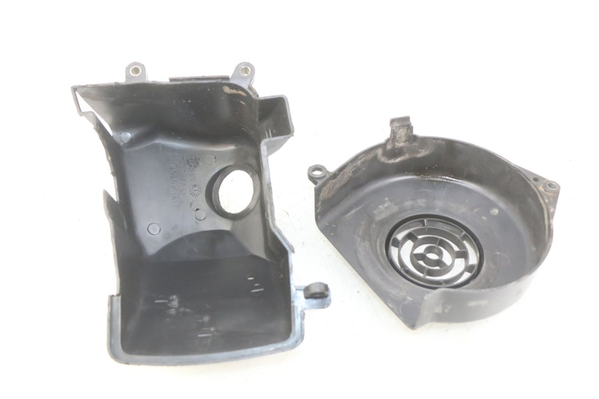 photo de TAMPA DO MOTOR PEUGEOT LUDIX 50 (2008 - 2017) - Outro ângulo de visão
