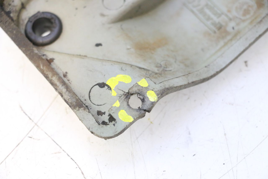 photo de TAMPA DO MOTOR MBK NITRO 50 (2004 - 2008) - Pontos de fixação