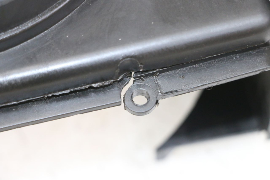 photo de TAMPA DO MOTOR PEUGEOT VIVACITY 125 (2010 - 2017) - Detalhe da peça