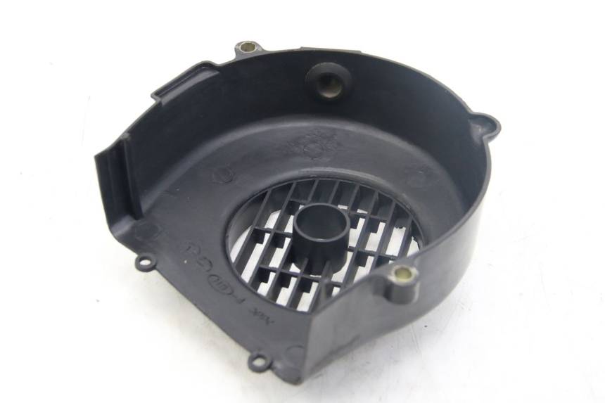 photo de TAMPA DO MOTOR PEUGEOT V-CLIC VCLIC 50 (2007 - 2013) - Outro ângulo de visão