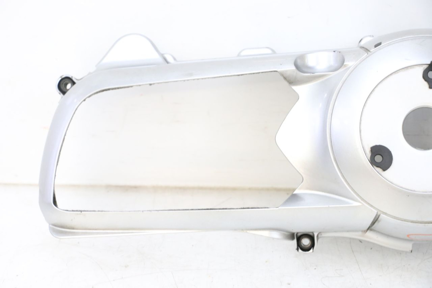 photo de TAMPA DO MOTOR PIAGGIO VESPA GTS SUPER IE 125 (2009 - 2016) - Detalhes característicos