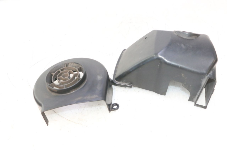 photo de TAMPA DO MOTOR PEUGEOT VIVACITY NEW 2T 50 (2008 - 2017) - Pontos de fixação