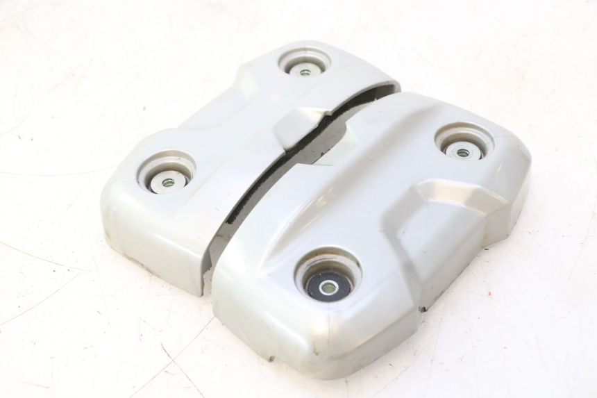 photo de TAMPA DO MOTOR HONDA XLV VARADERO 125 (2007 - 2012) - Pontos de fixação