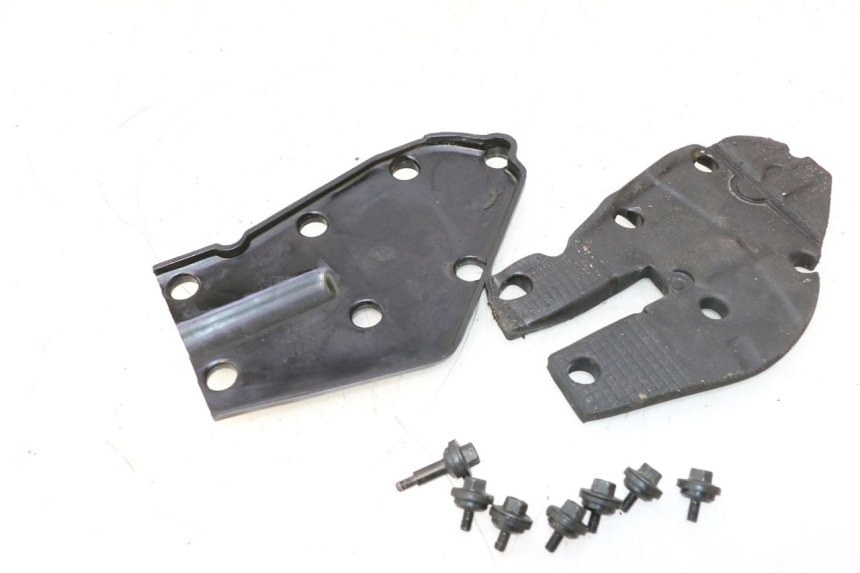 photo de TAMPA DO MOTOR KAWASAKI ZX-6R ZX6R 600 (2000 - 2002) - Zoom do estado de desgaste